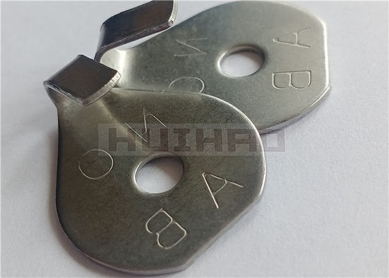 Anchures de laçage en acier inoxydable de calibre 14 x 4 1⁄2 pouces pour coussinets isolants amovibles