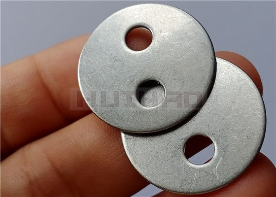 Anchures de laçage en acier inoxydable de calibre 14 x 4 1⁄2 pouces pour coussinets isolants amovibles