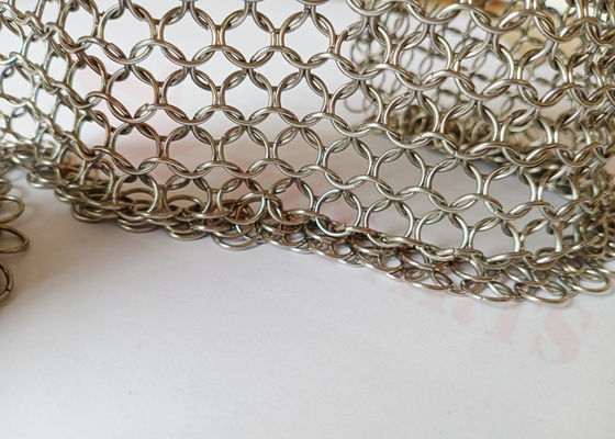 Maillage à anneaux métalliques en acier inoxydable 1,2x10 mm pour la décoration extérieure et la conception architecturale