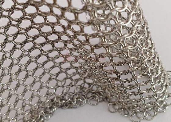 Type soudé rideau en maille en métal de cotte de maille d'acier inoxydable 0.8mm x 7mm pour le diviseur de pièce