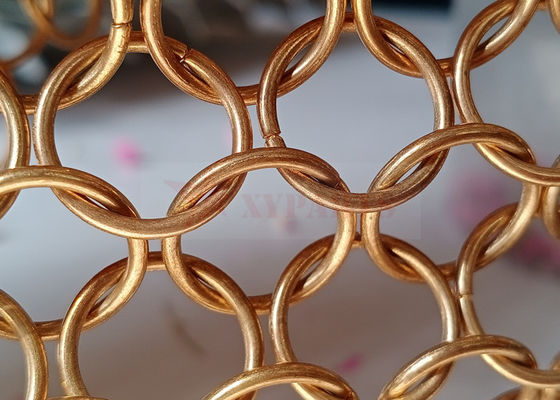 Tissu en maille de maillette de couleur dorée 1,5x15 mm pour rideau de séparation de pièce