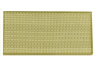 Verre feuilleté avec tissu maillé métallique doré