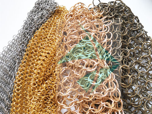 Écrans de cheminée en métal avec une maille de couleur ancienne