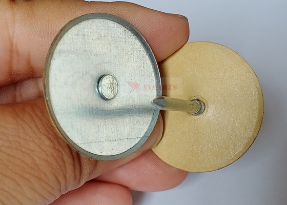 Le revêtement en acier galvanisé de conduit de tête de tasse cloue avec le papier isolé pour attacher l'isolation faite face par aluminium