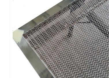 Le type en spirale de maille d'armure panneau de plafond de centre commercial avec installent des pièces 950x4880mm