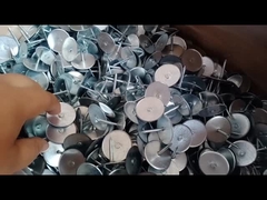 des épingles de tête de tasse pour l'isolation utilisées avec un soudeur à épingles de doublure de conduit